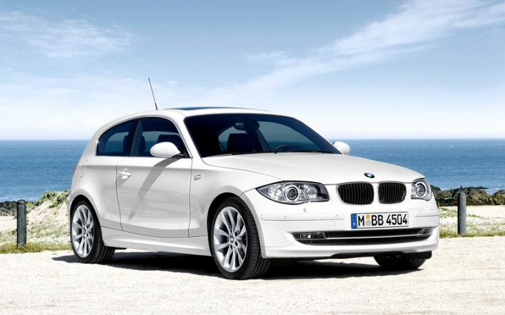 BMW 118i/Gamintojo nuotrauka