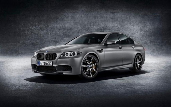 BMW 30 Jahre M5/Gamintojo nuotrauka