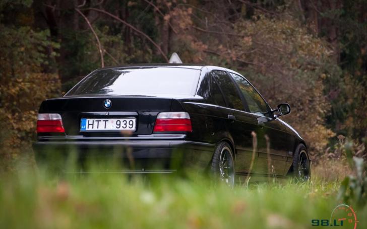 BMW 328i E36/Vytauto Pilkausko nuotrauka