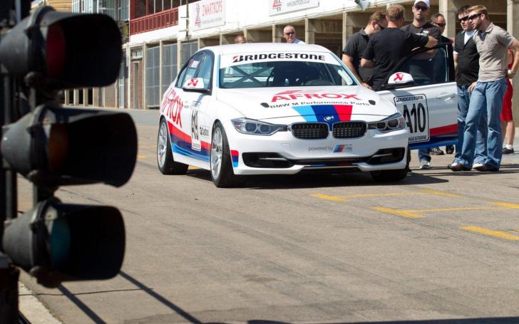 BMW 335i (F30)/Gamintojo nuotrauka