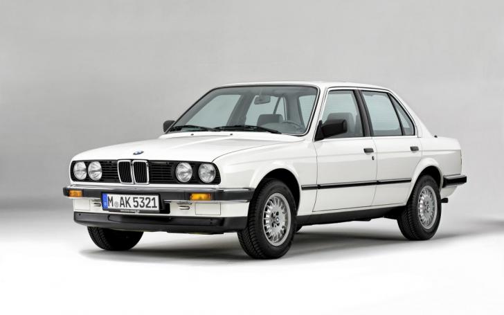 BMW E30/Gamintojo nuotrauka