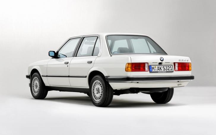 BMW E30/Gamintojo nuotrauka