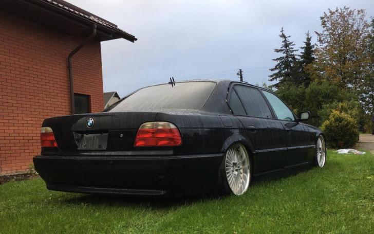 BMW 750iL BMW 750iL