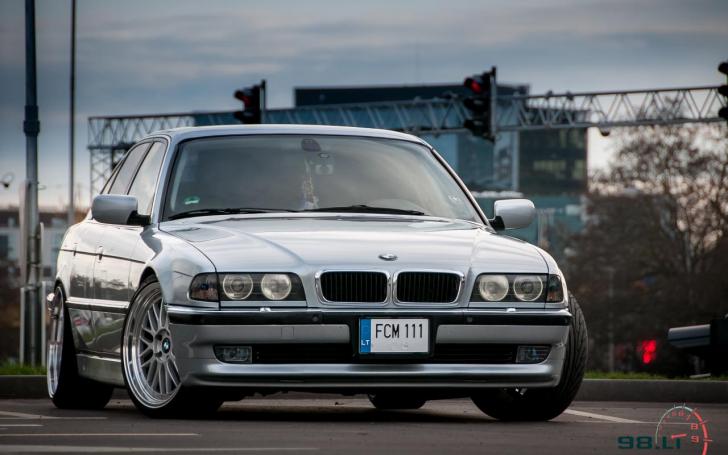 BMW E38/Vytauto Pilkausko nuotrauka