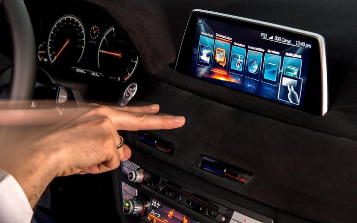 BMW 7 serija/Gamintojo nuotrauka