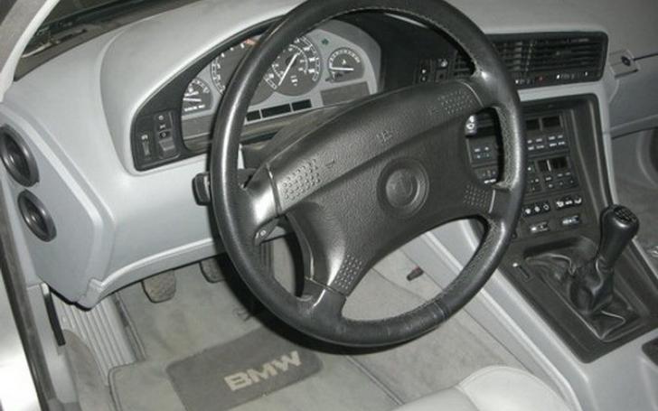 BMW 850i