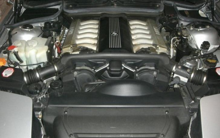 BMW 850i
