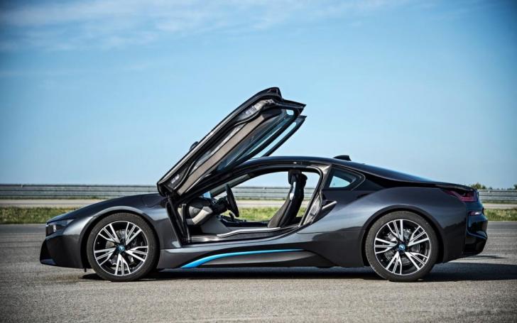BMW i8/Gamintojo nuotrauka