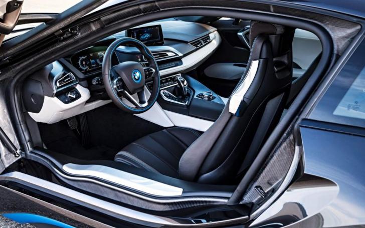 BMW i8/Gamintojo nuotrauka