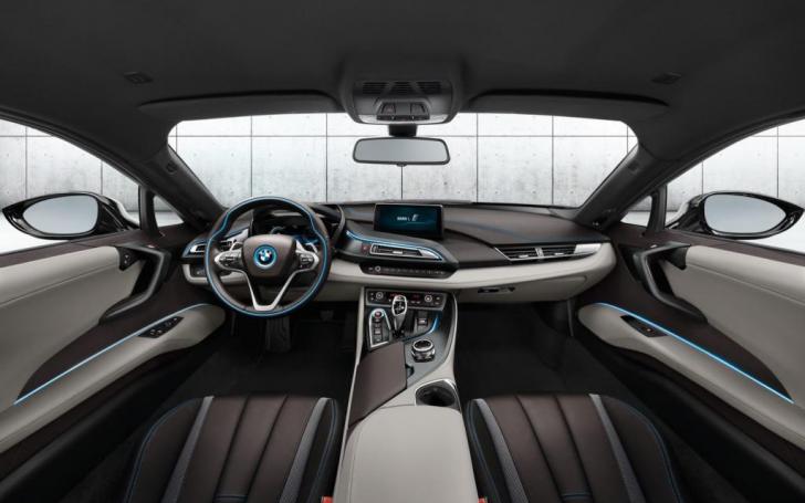 BMW i8/Gamintojo nuotrauka