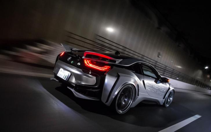 BMW i8 Energy Motor Sport/Gamintojo nuotrauka