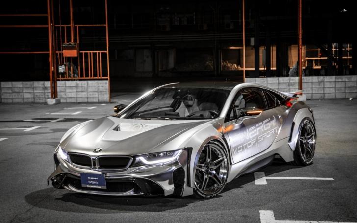 BMW i8 Energy Motor Sport/Gamintojo nuotrauka