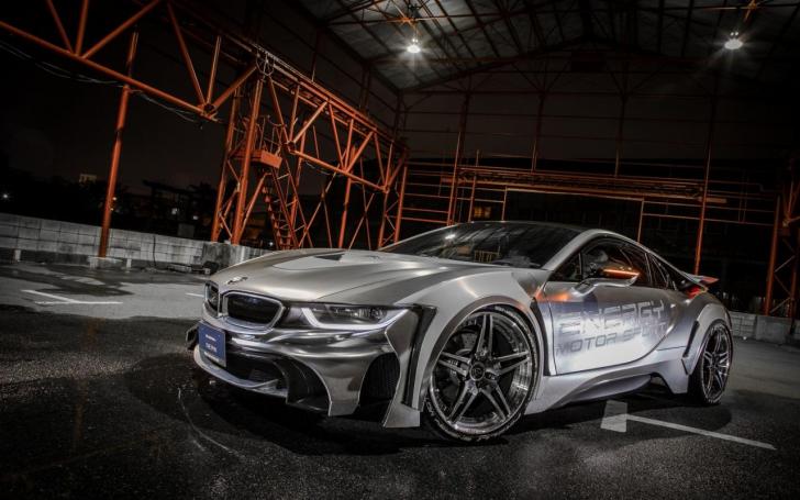 BMW i8 Energy Motor Sport/Gamintojo nuotrauka