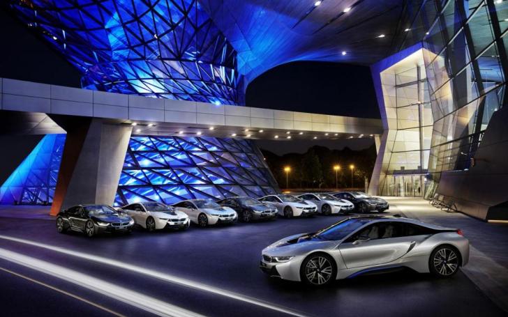 BMW i8/Gamintojo nuotrauka