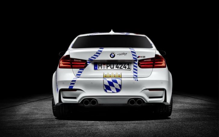 BMW M3/Gamintojo nuotrauka