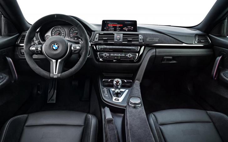BMW M4 CS
