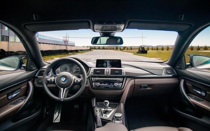BMW M4 CS