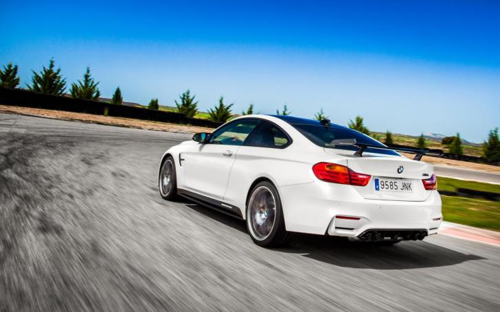 BMW M4 CS