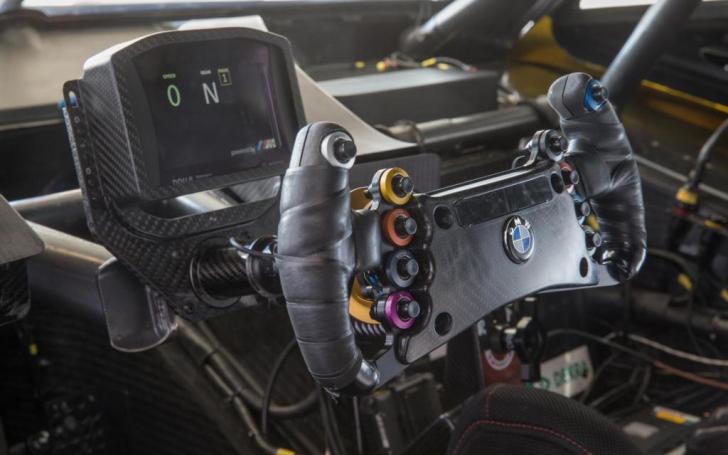 BMW M4 DTM/Gamintojo nuotrauka