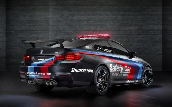 BMW M4/Gamintojo nuotrauka