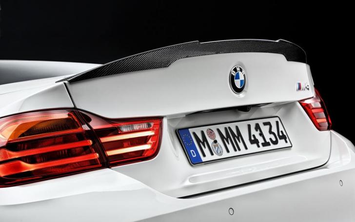 BMW M4 M Performance/Gamintojo nuotrauka