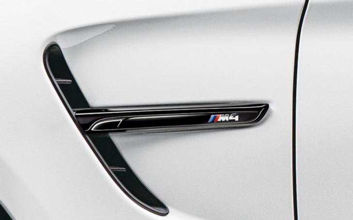 BMW M4/Gamintojo nuotrauka