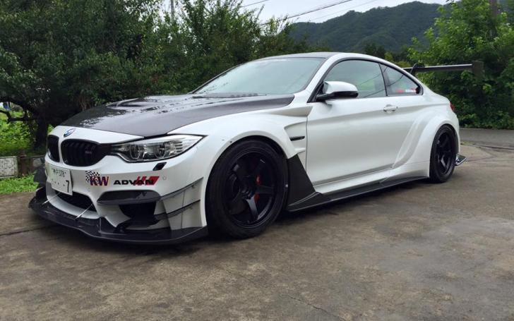 BMW M4/Gamintojo nuotrauka