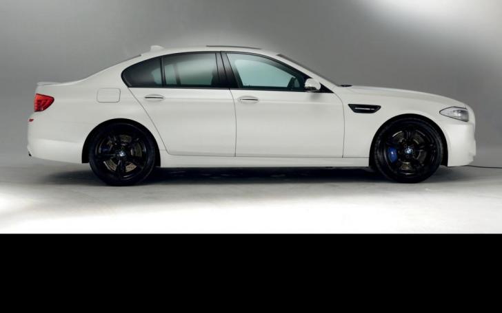 BMW M5 M Performance Edition/Gamintojo nuotrauka