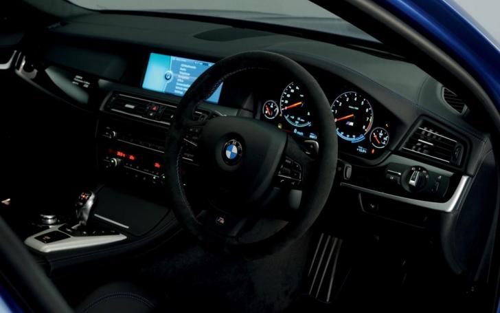 BMW M5 M Performance Edition/Gamintojo nuotrauka