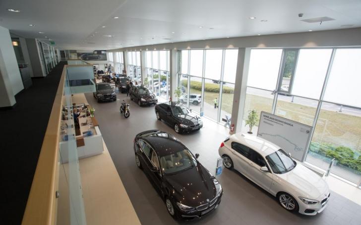 BMW salonas/Gamintojo nuotrauka