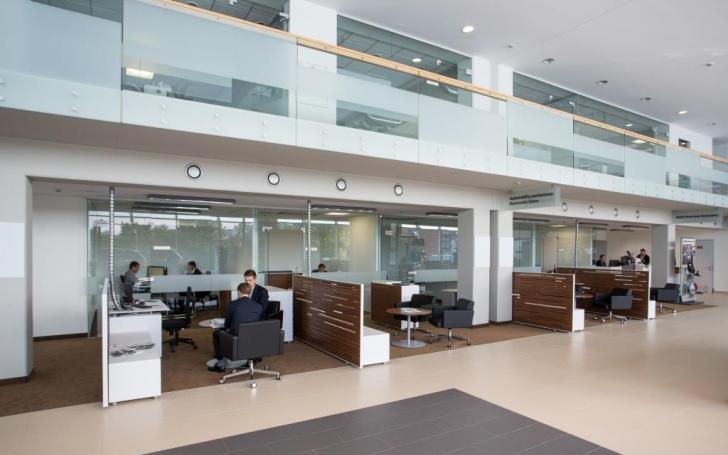 BMW salonas/Gamintojo nuotrauka