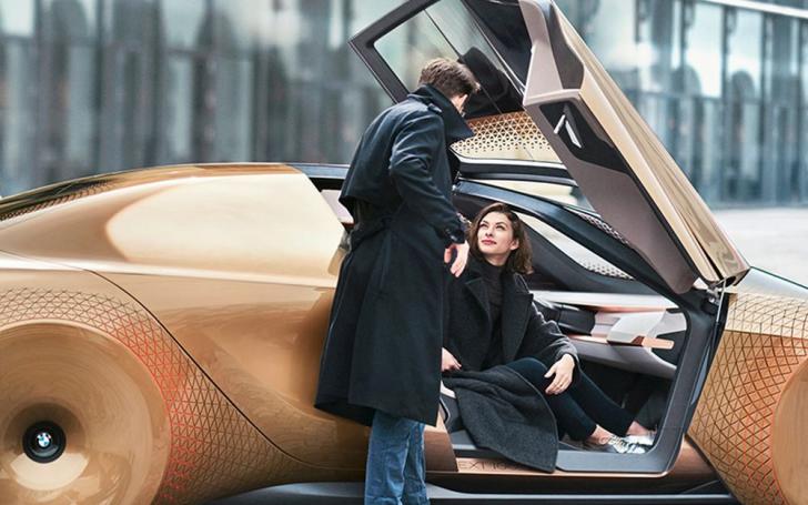 BMW Vision Next 100