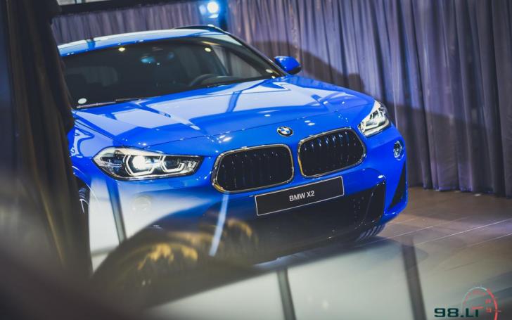BMW X2