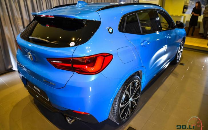 BMW X2