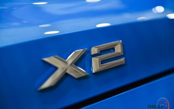 BMW X2