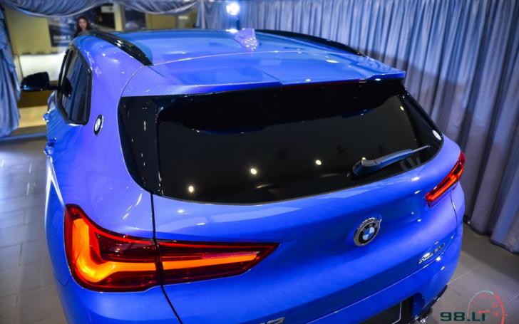 BMW X2
