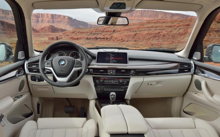BMW X5 F15/Gamintojo nuotrauka