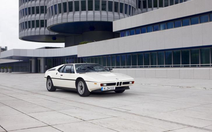 BMW M1/Gamintojo nuotrauka