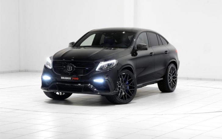 Brabus B63S 700/Gamintojo nuotrauka