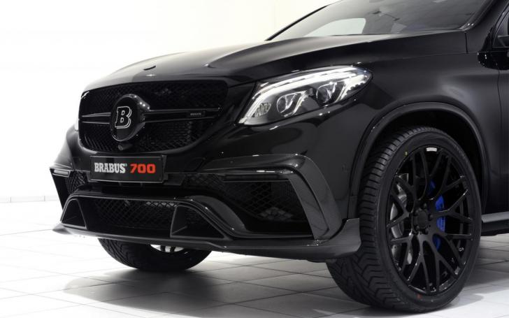 Brabus B63S 700/Gamintojo nuotrauka