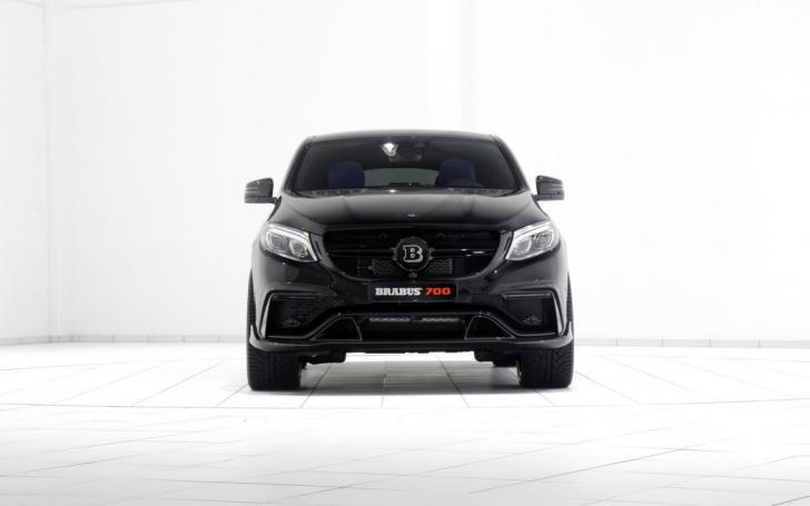 Brabus B63S 700/Gamintojo nuotrauka