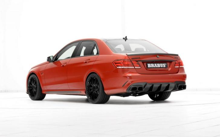 Brabus E63 AMG 850/Gamintojo nuotrauka