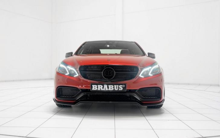 Brabus E63 AMG 850/Gamintojo nuotrauka
