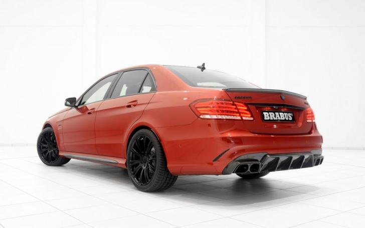 Brabus E63 AMG 850/Gamintojo nuotrauka