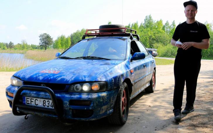 Automobilių susitikimas/Tomo Stropaus nuotrauka