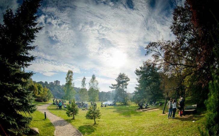 Cars, coffee BBQ season closing meet 2015/Organizatorių nuotrauka