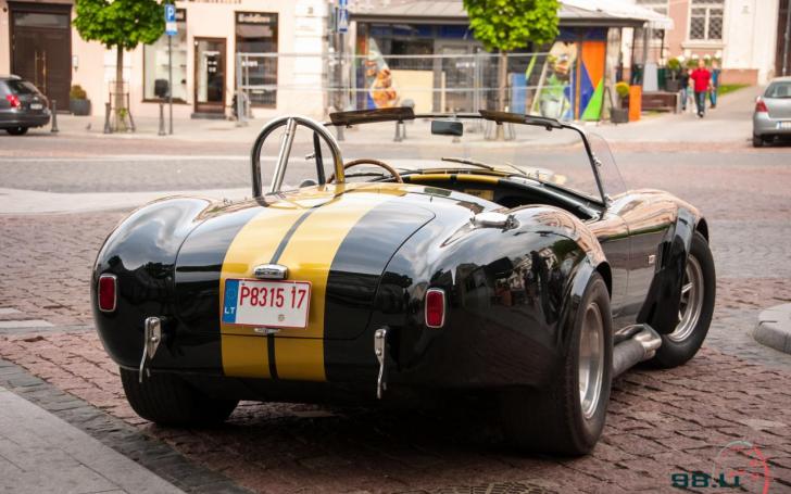 „Shelby Cobra 427“ replika/Vytauto Pilkausko nuotrauka „Shelby Cobra 427“ replika/Vytauto Pilkausko nuotrauka