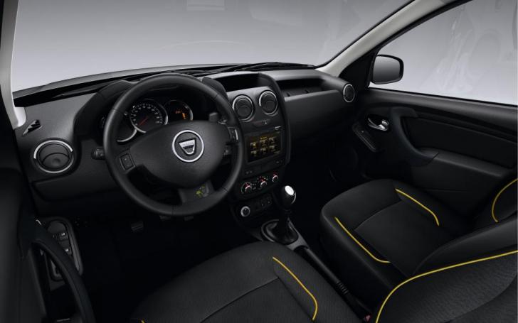 Dacia Duster Black Storm/Gamintojo nuotrauka