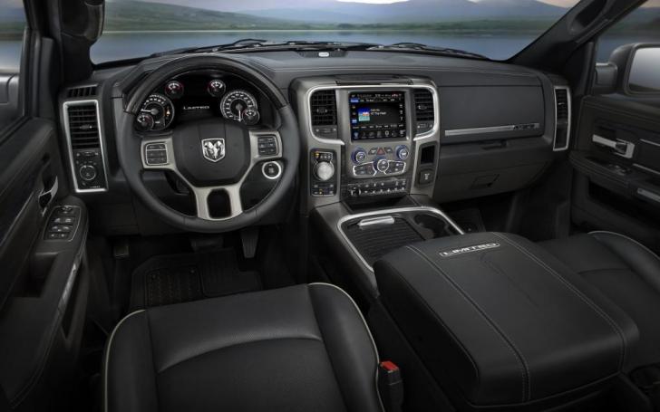 Dodge Ram Laramie Limited/Gamintojo nuotrauka
