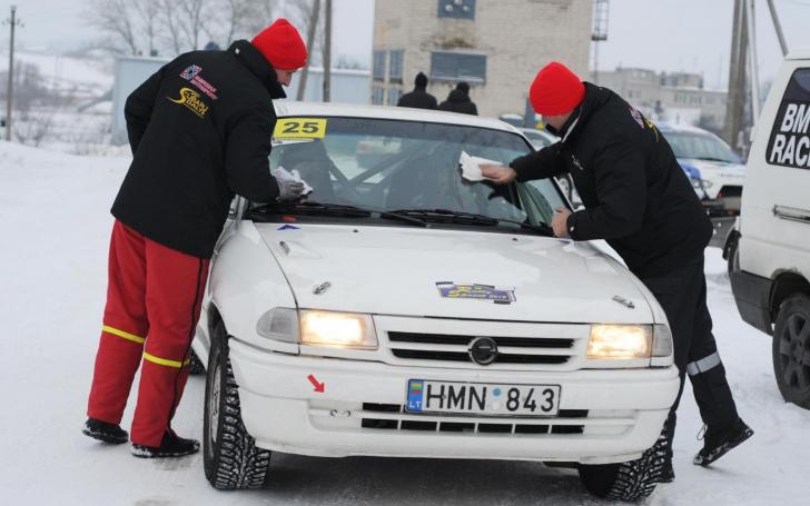 Ralis sprintas - techninė komisija/98.lt nuotrauka